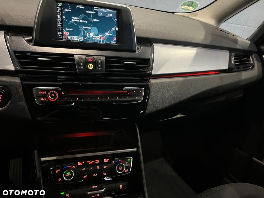 BMW Seria 2 218i GT Luxury Line - 28