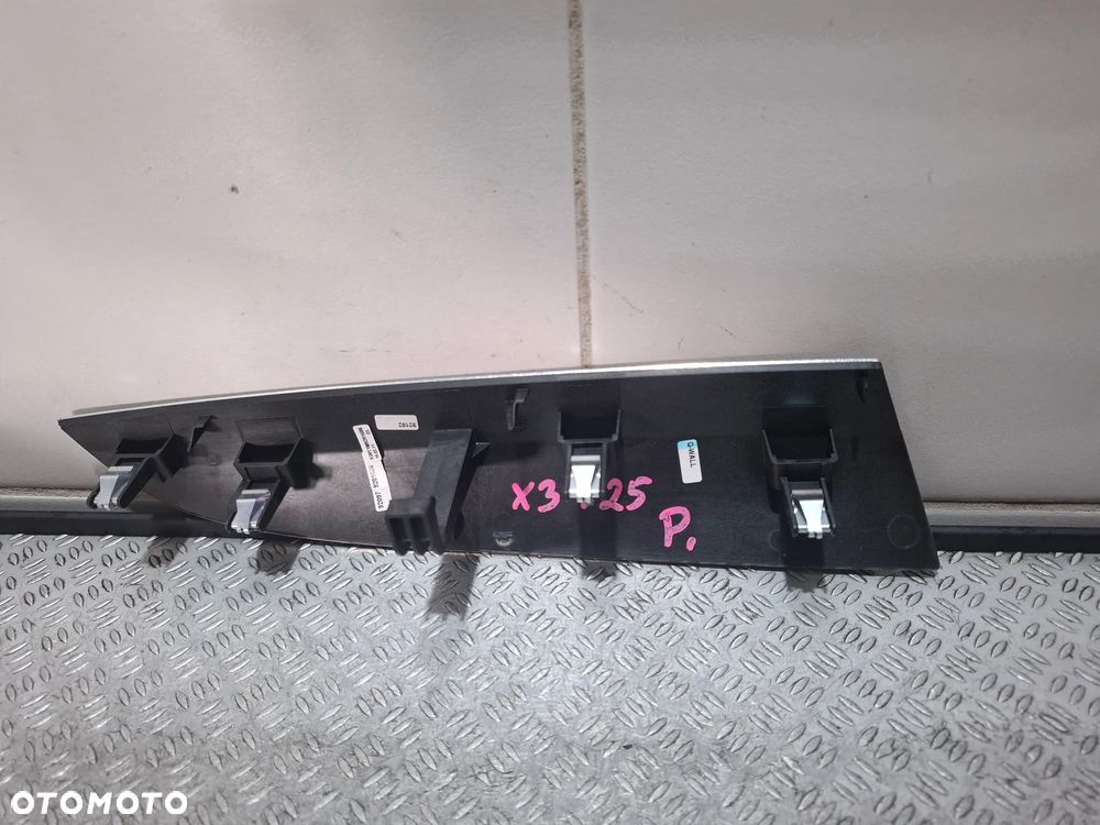 Listwa ozdobna prawa deski dekor BMW X3 F25 2011 rok nr 9201686 - 2