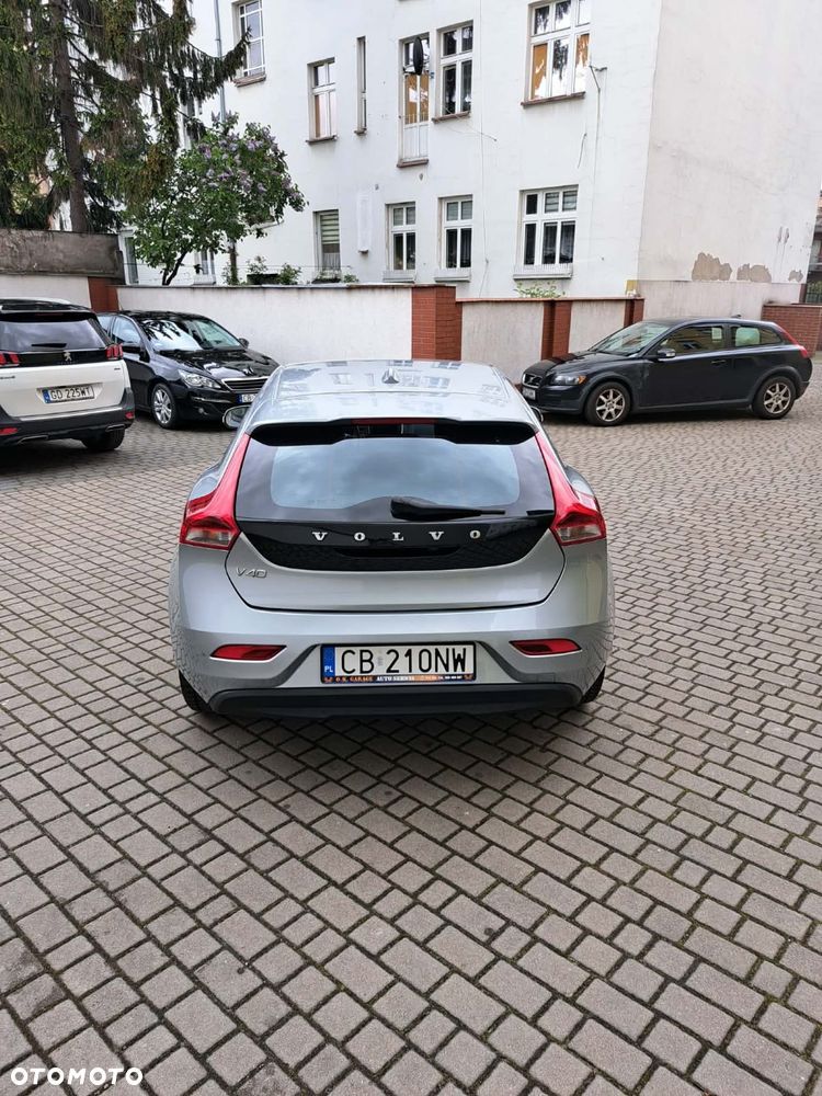 Volvo V40 D2 Base - 5