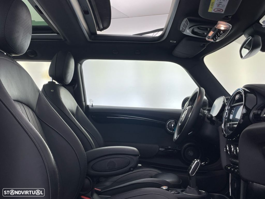 MINI 3 Portas Cooper SE - 35