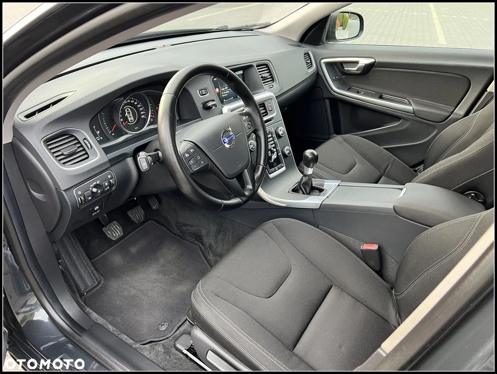 Volvo V60 - 15