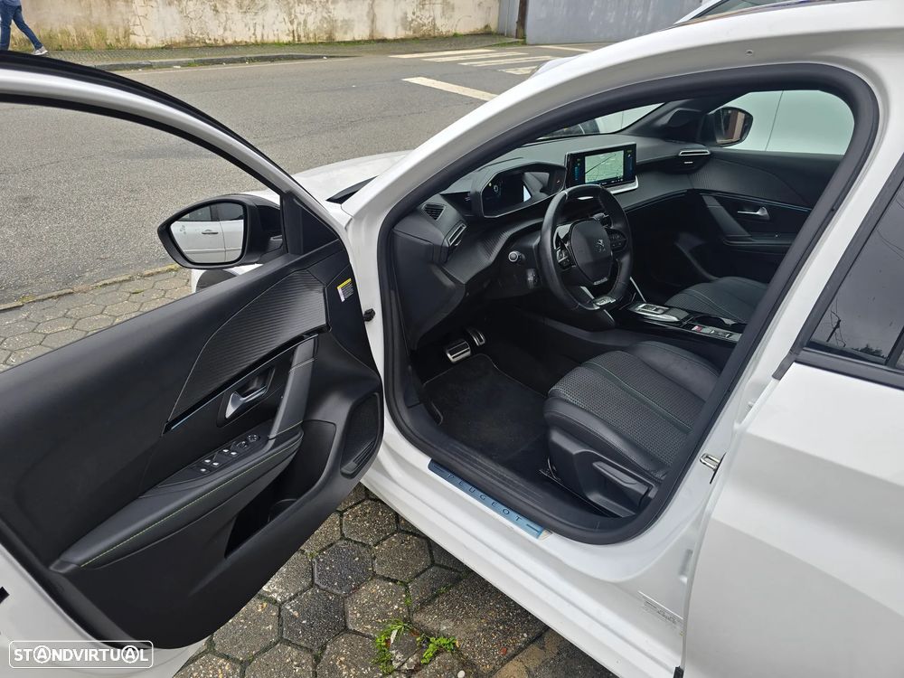 Peugeot e-208 50 kWh GT - 7