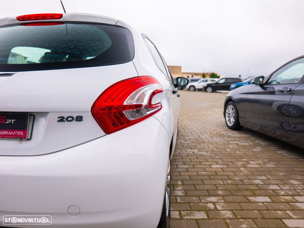 Peugeot 208 1.4 HDi - 26