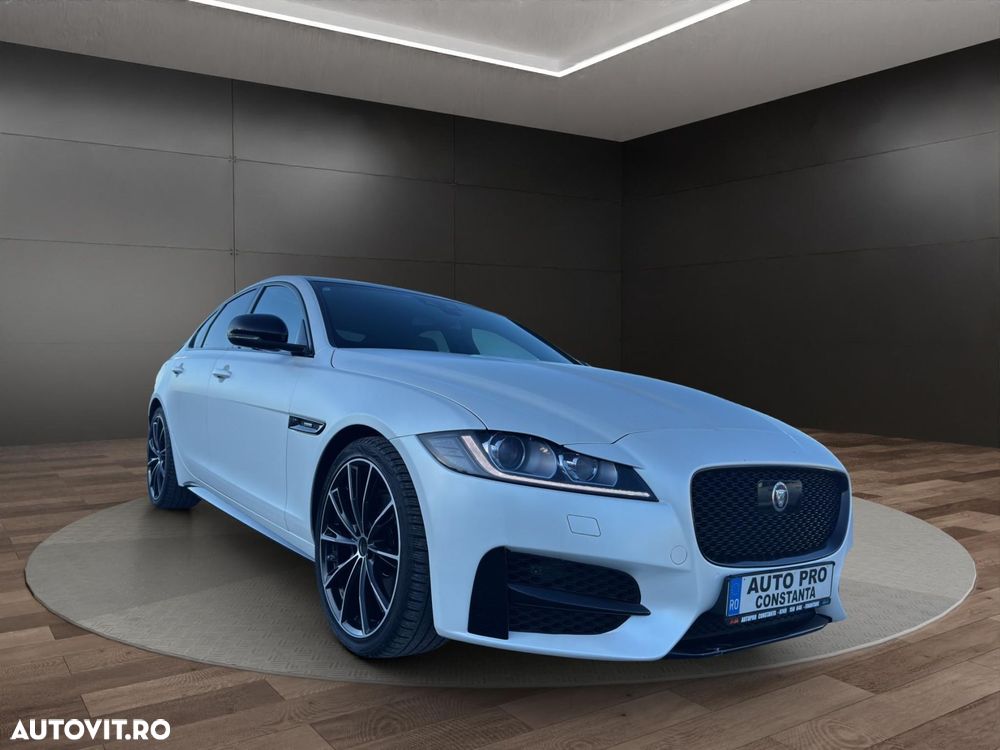 Jaguar XF - 3