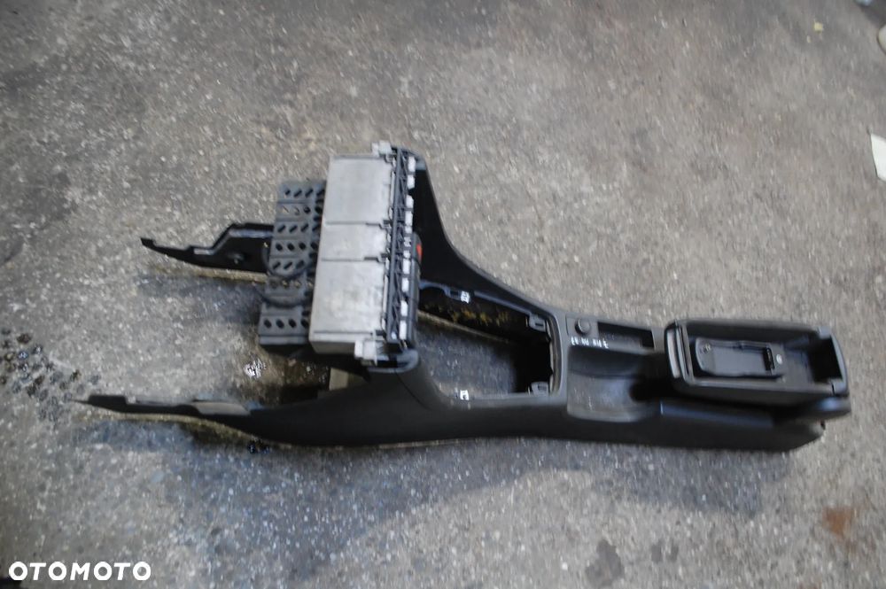 KOSZ RADIA 2 DIN + TUNEL ŚRODKOWY AUDI A4 B7 B6 - 5