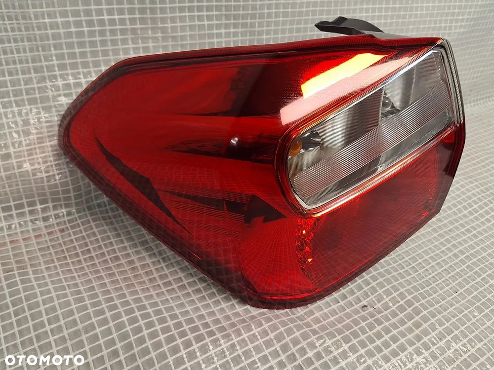 lampa tyl tylna lewa subaru xv I 2011- fam924-01 europa orginal demontaz - 4