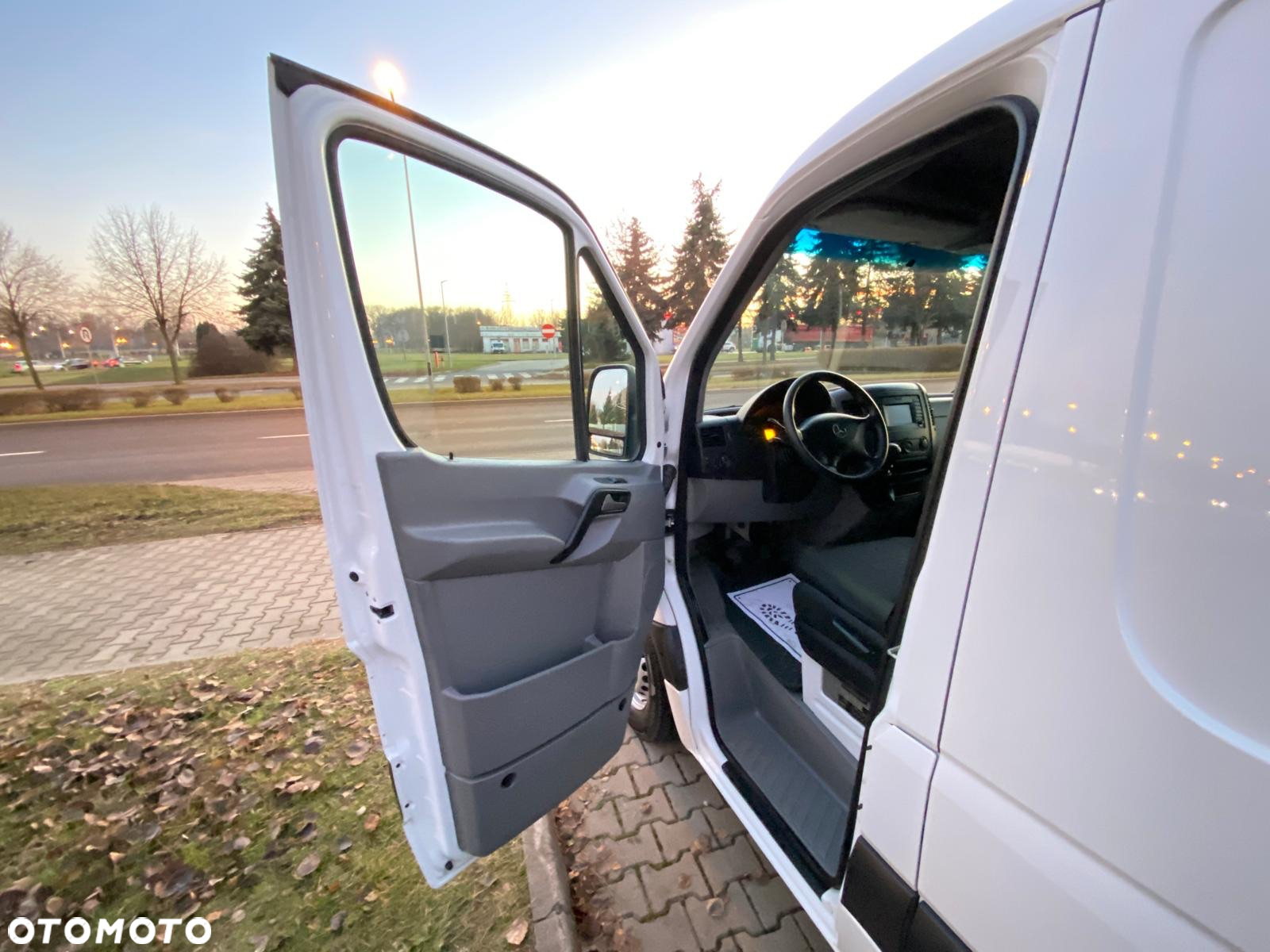 Mercedes-Benz SPRINTER 314 CDI WARSZTAT MOBILNY SZAFKI REGAŁY - 32