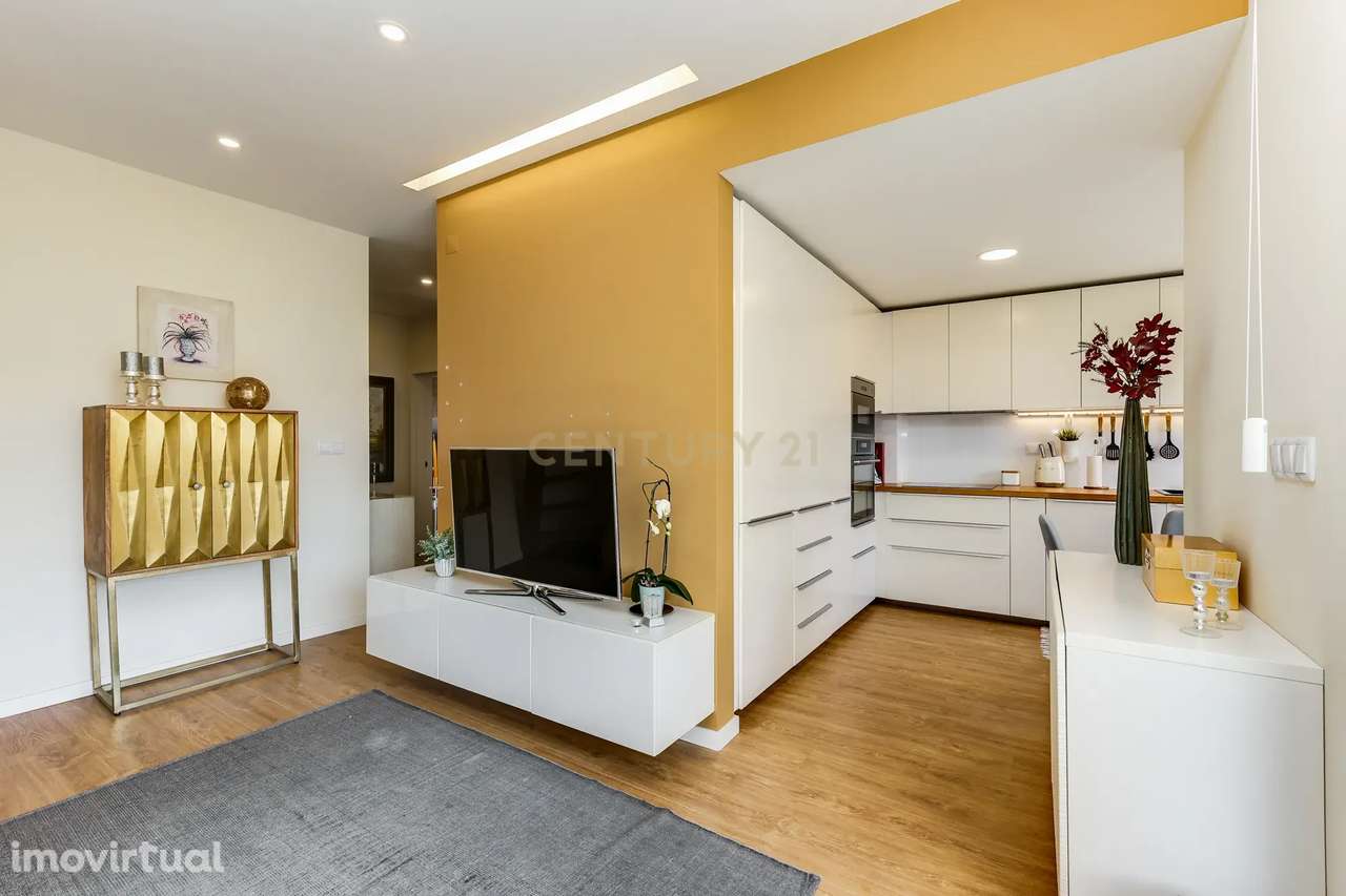 Apartamento T3 em Cascais com Luz Natural e Boa Localização - Grande imagem: 5/28
