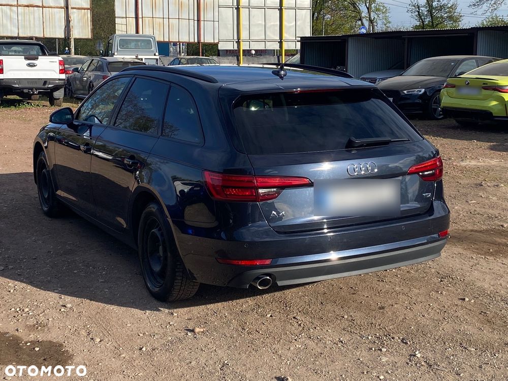 Audi A4 Avant 2.0 TDI S tronic - 1