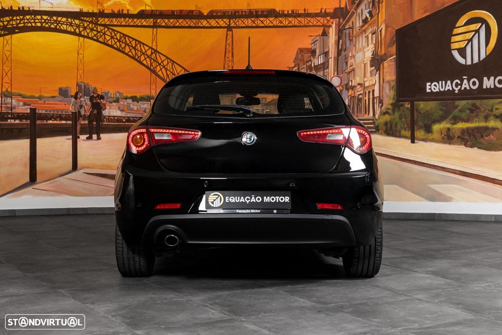 Alfa Romeo Giulietta 1.6 JTDM - 3