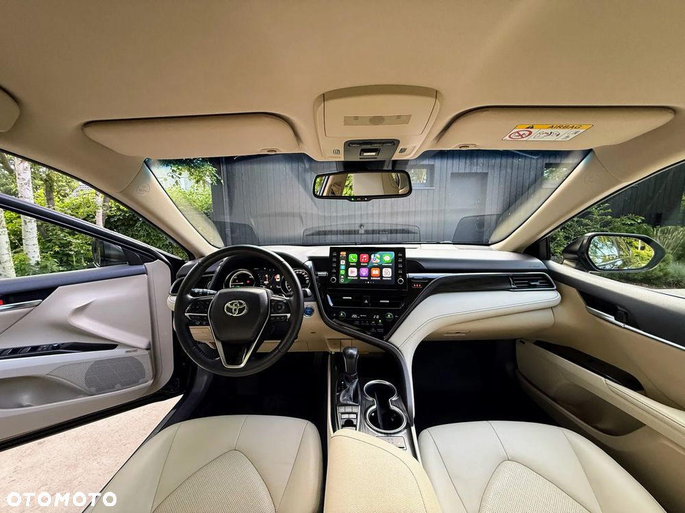 Toyota Camry 2.5 Hybrid Executive CVT - 12