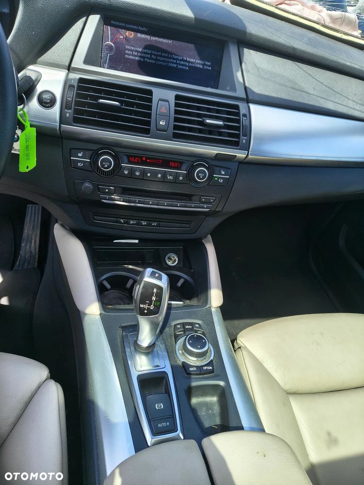 BMW X6 - 10