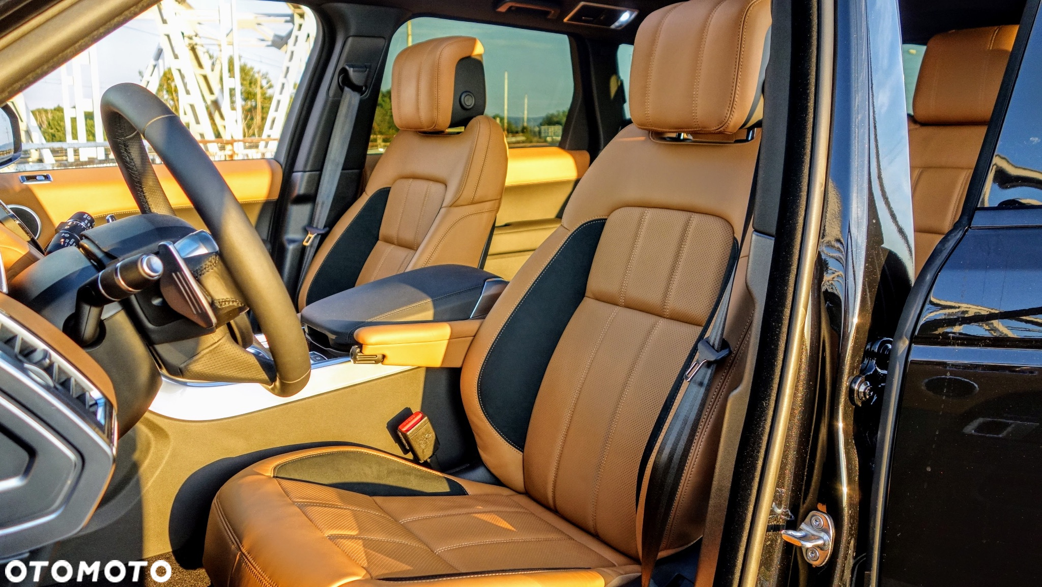 Land Rover Range Rover Sport - 12