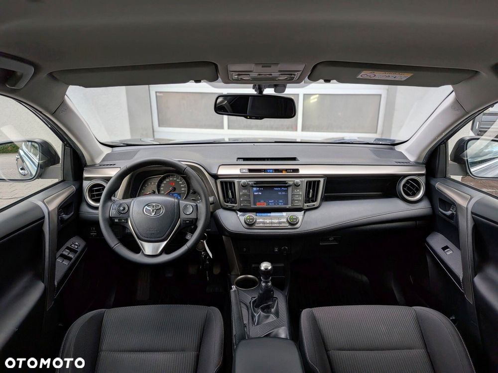 Toyota RAV4 2.0 D-4D Premium 4x2 - 17