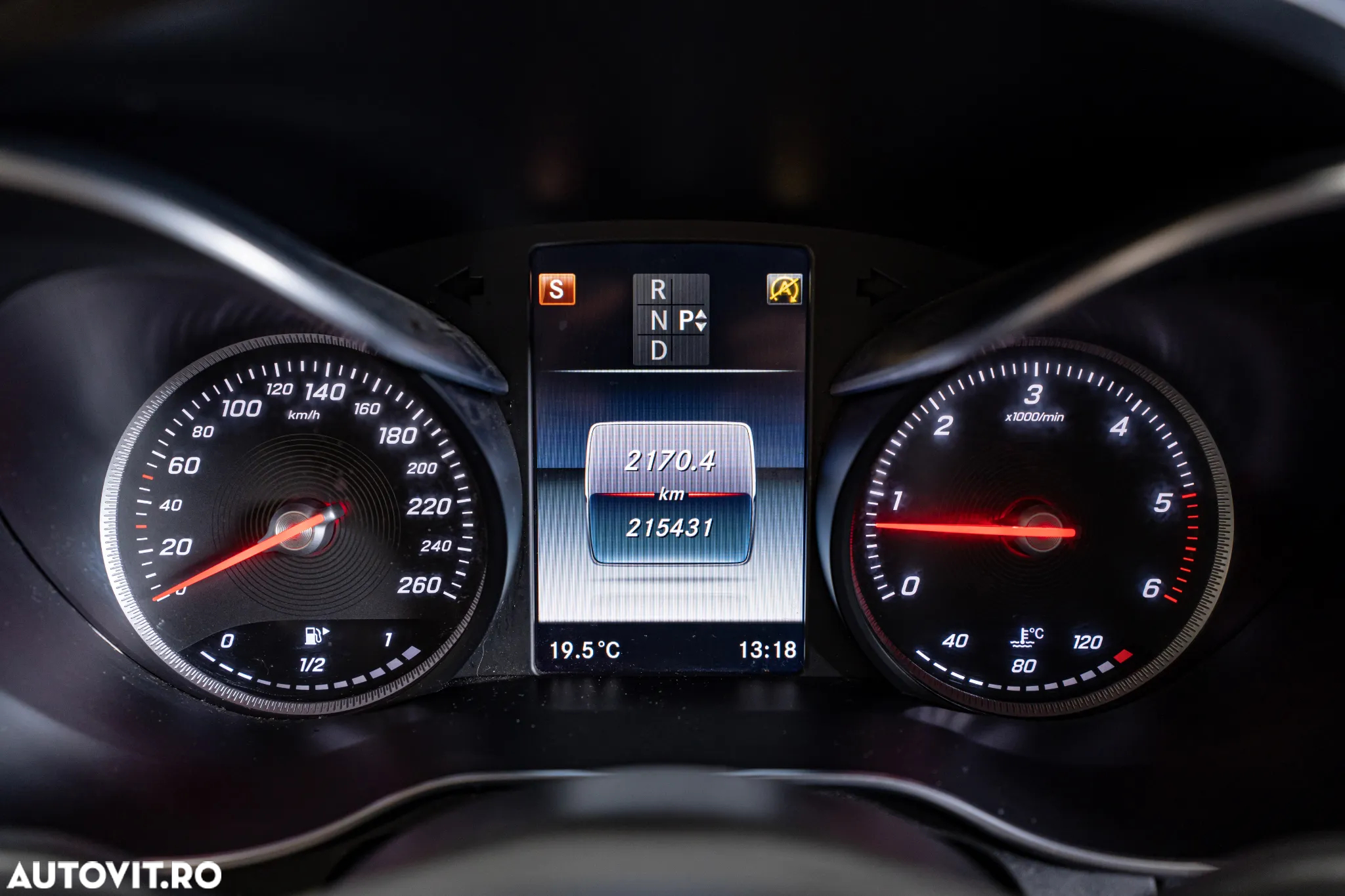 Mercedes-Benz GLC 220 d 4Matic 9G-TRONIC AMG Line - 20