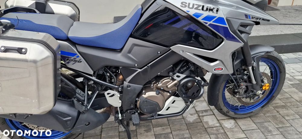 Suzuki DL - 7