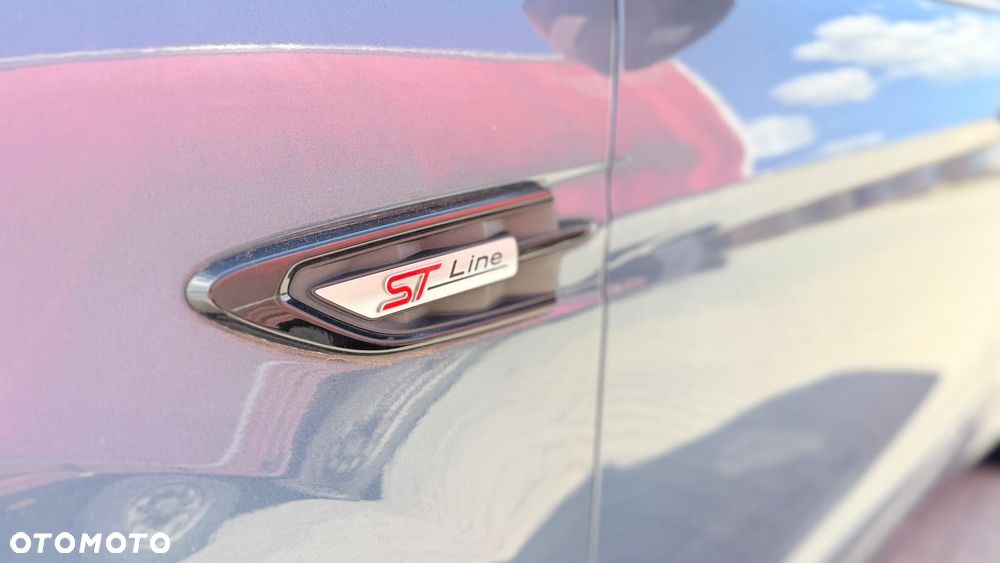 Ford Kuga 1.5 EcoBoost ST-LINE - 10