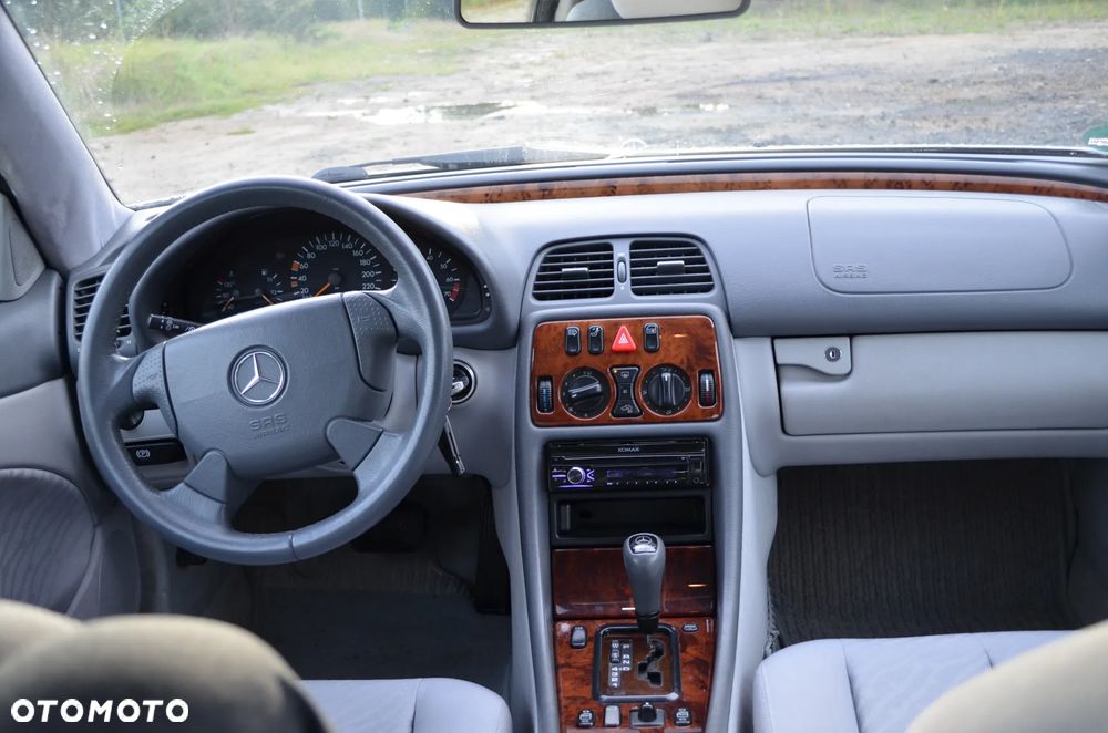 Mercedes-Benz CLK - 9