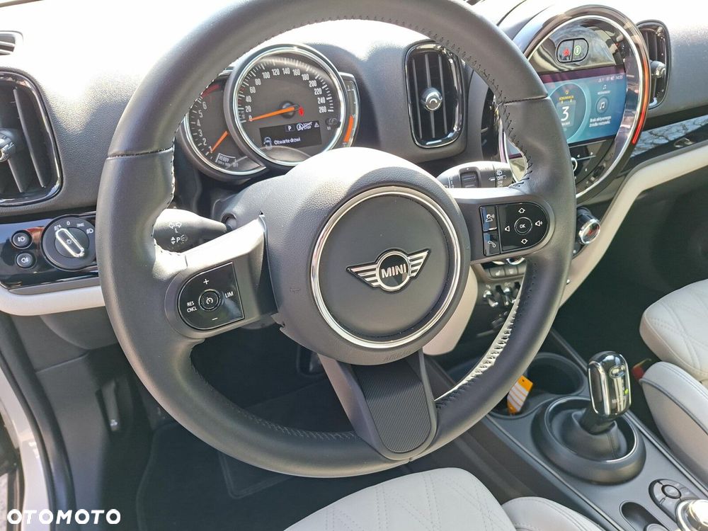 MINI Countryman Cooper ALL4 Classic Trim - 15