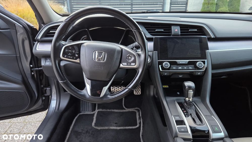Honda Civic 1.5 T Executive CVT - 19