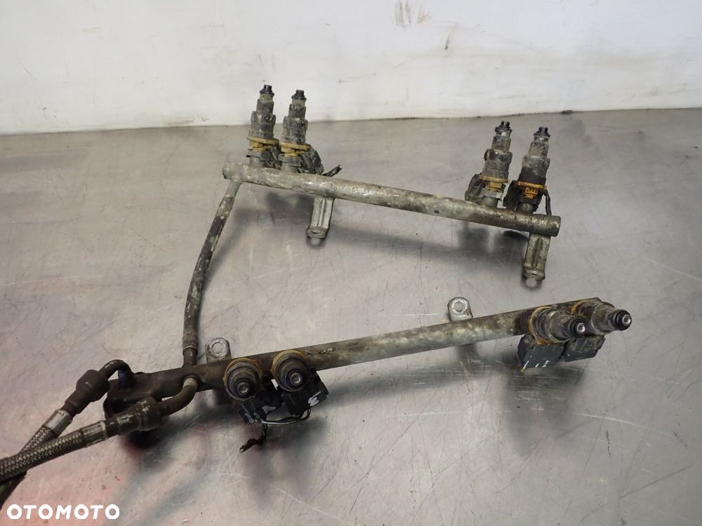 LISTWA WTRYSKOWA JEEP GRAND CHEROKEE I - 5