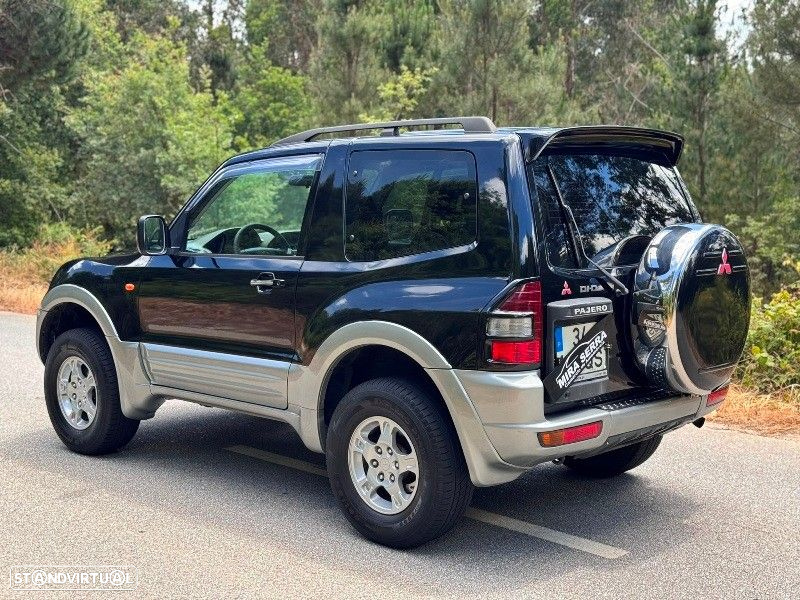Mitsubishi Pajero 3.2 DI-D GLS - 12