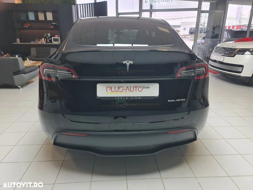Tesla Model Y AWD Long Range - 5
