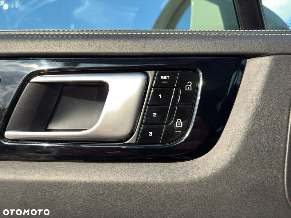 Porsche Cayenne Turbo Tiptronic S - 18