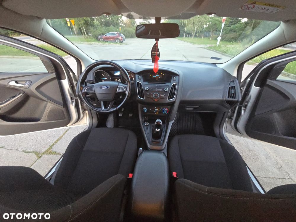 Ford Focus - 19