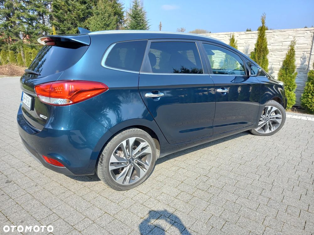 Kia Carens 1.7 CRDi XL 7os - 9