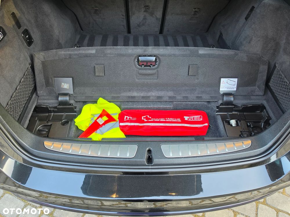 BMW Seria 3 318d Edition M Sport Shadow - 21