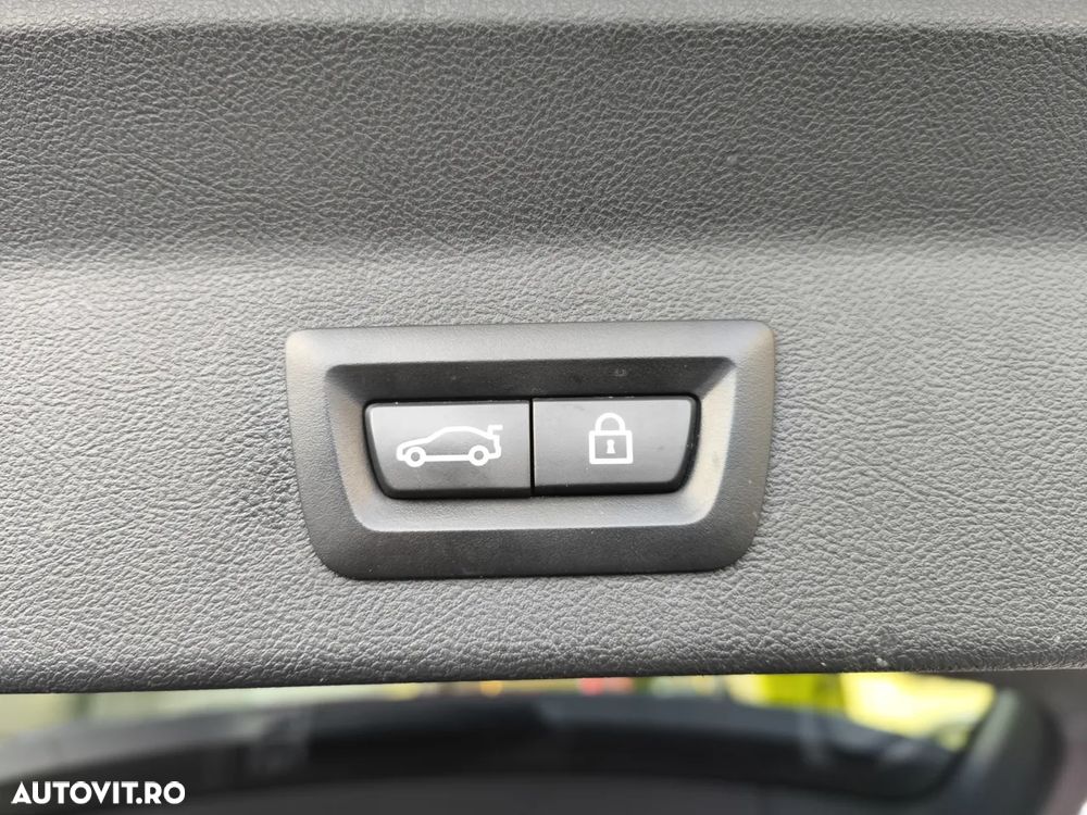 BMW X3 xDrive20d AT Luxury Line - 32