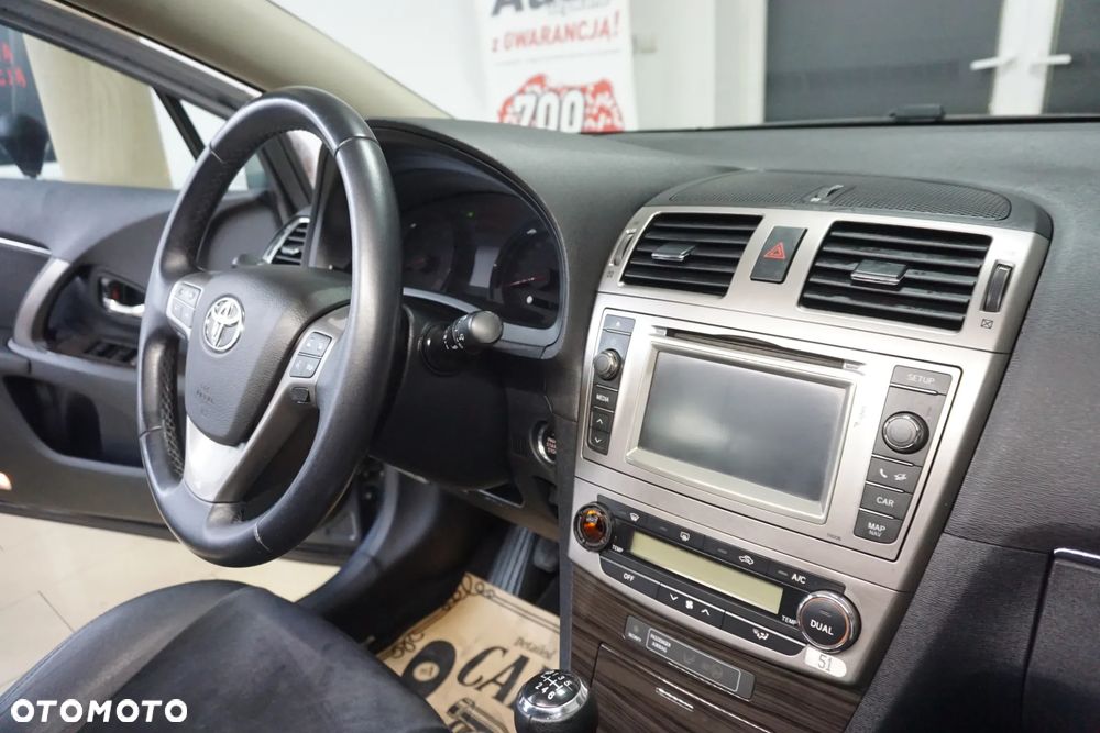 Toyota Avensis 1.8 Life - 23