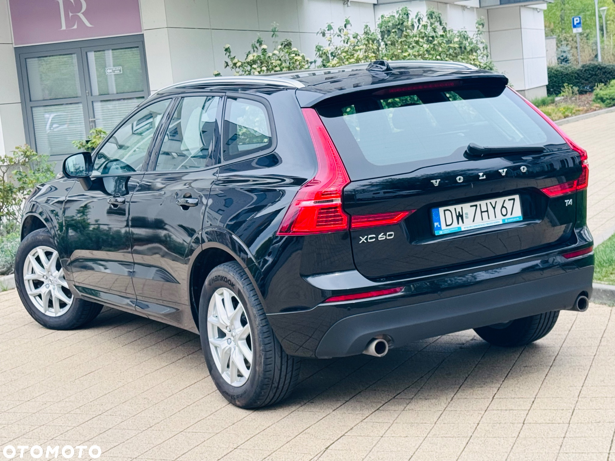 Volvo XC 60 T4 Momentum - 9