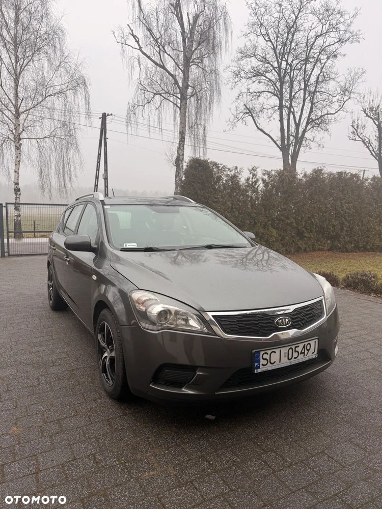Kia Ceed 1.4 CVVT Attract - 3