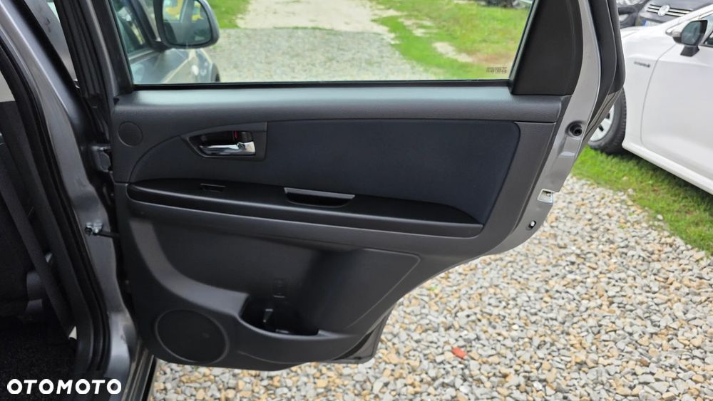 Fiat Sedici 1.6 16V 4x4 Luxury - 17