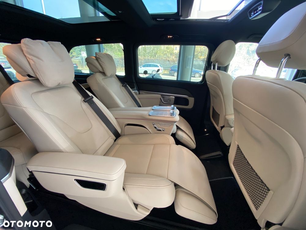 Mercedes-Benz Klasa V - 36