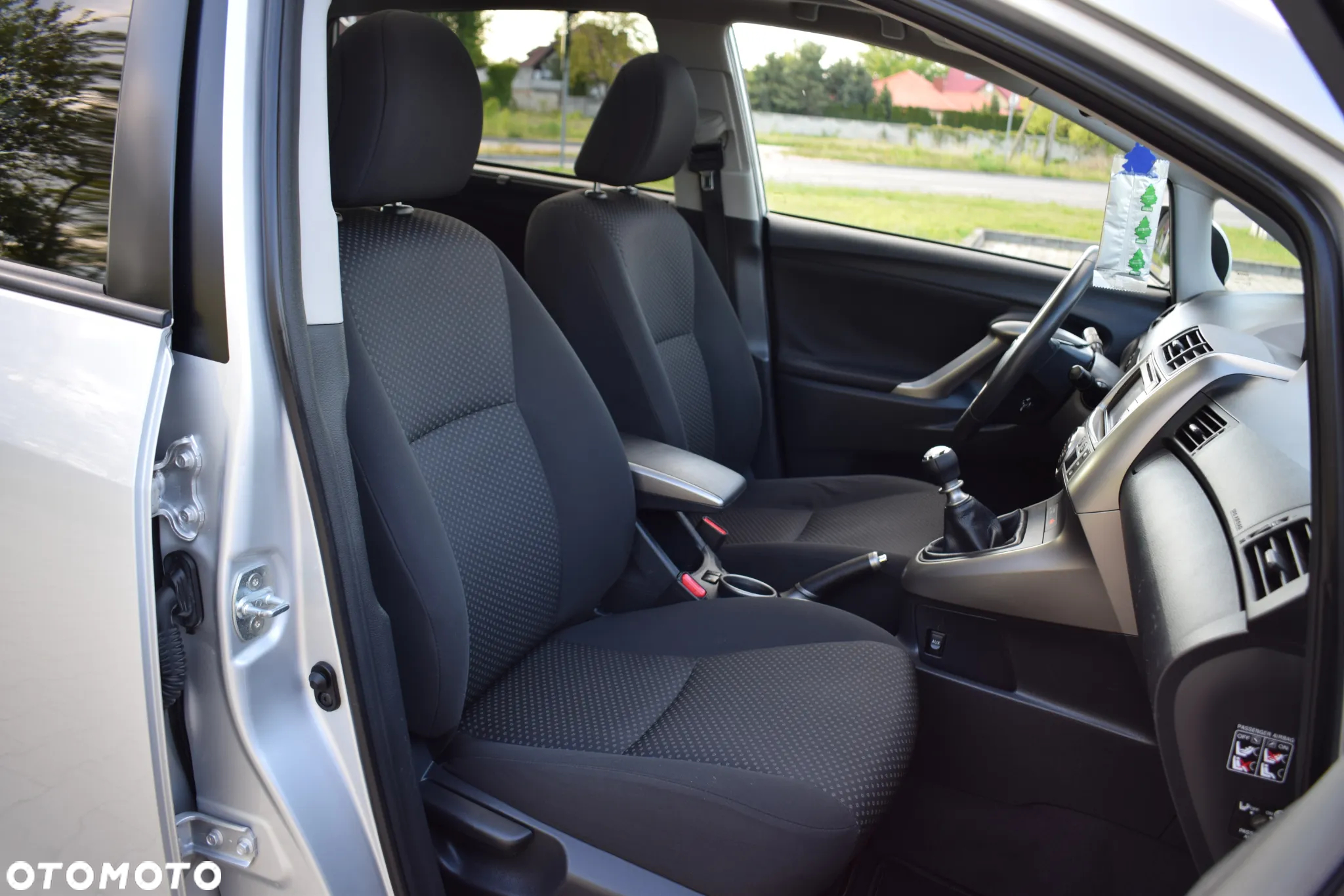 Toyota Verso 1.8 Sol plus 7os - 26