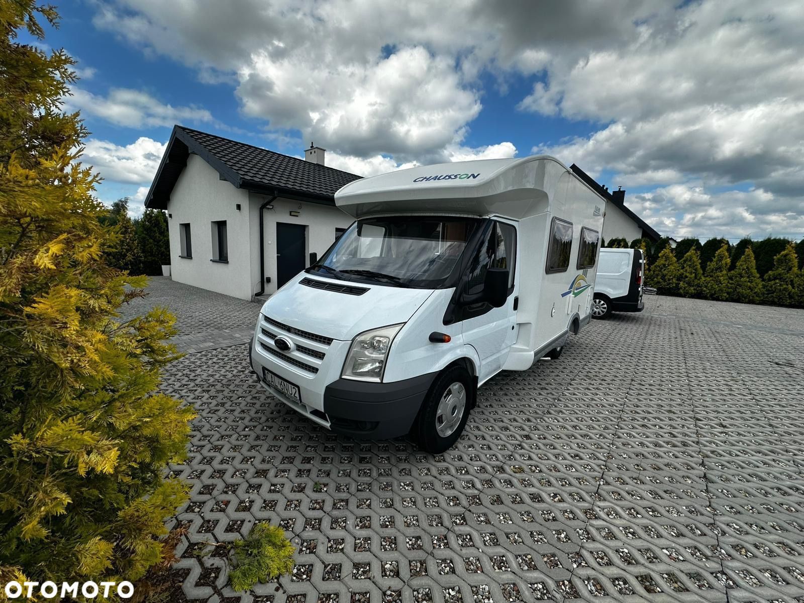 Ford Transit - 1