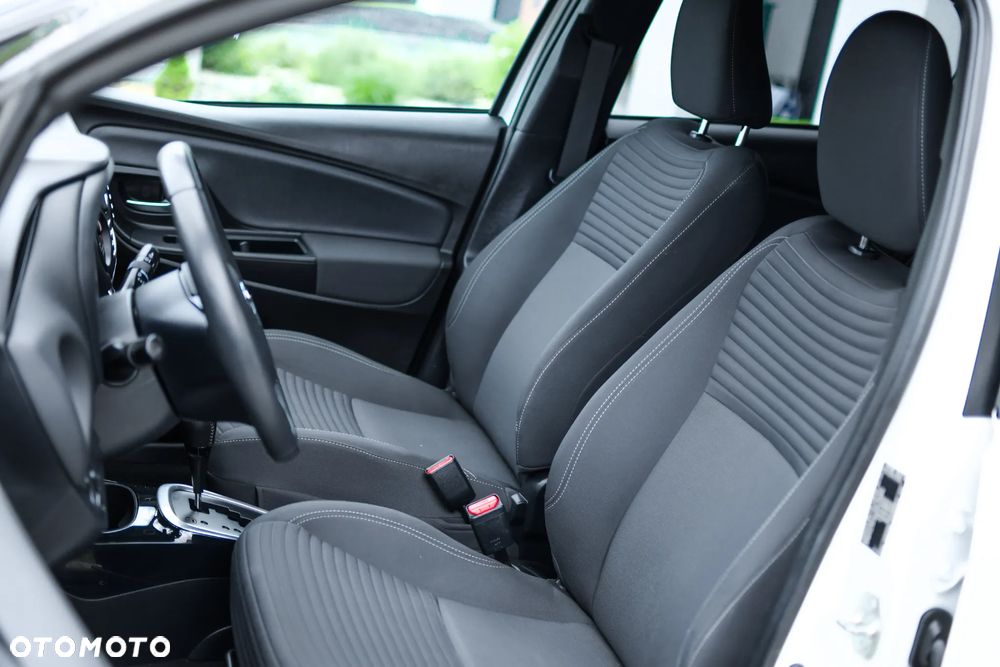 Toyota Yaris Hybrid 100 Premium EU6 - 14