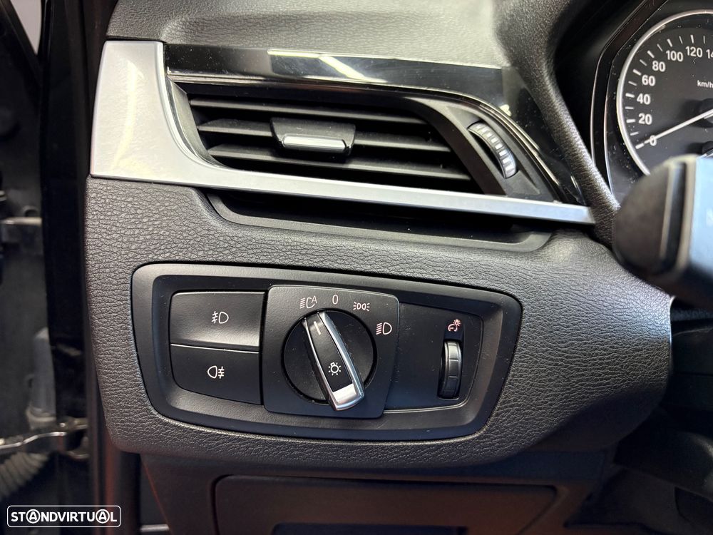 BMW X1 16 d sDrive Line Sport - 47