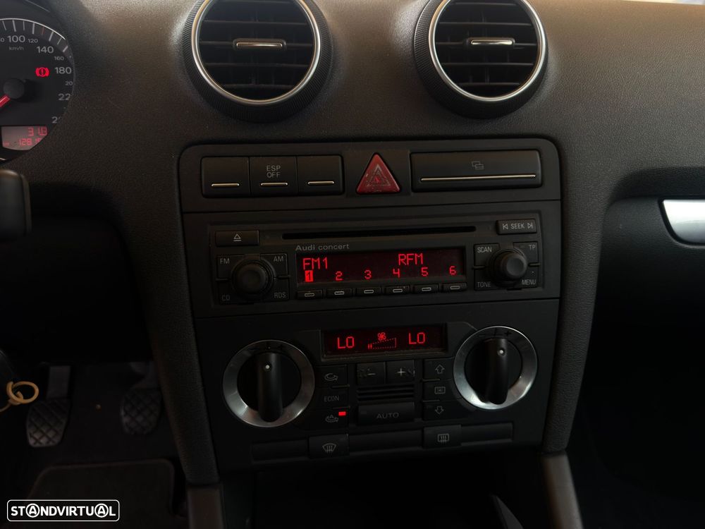 Audi A3 2.0 TDI Ambiente - 11
