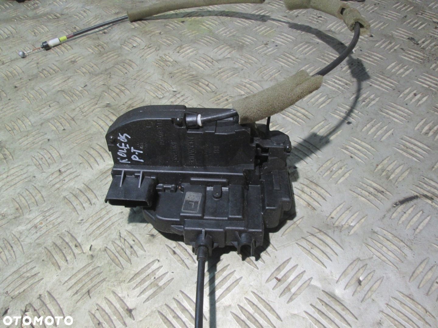 ZAMEK DRZWI PRAWY TYŁ TYLNY RENAULT KOLEOS I 07- 6 PIN - 1