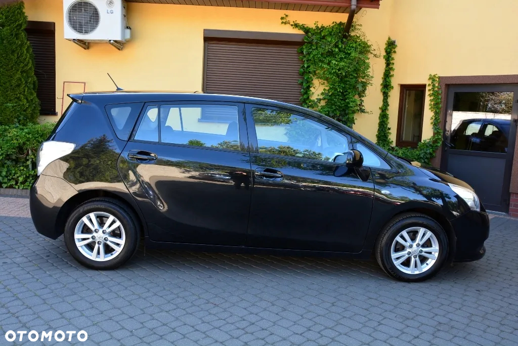 Toyota Verso 1.8 Sol plus NAVI 7os - 16
