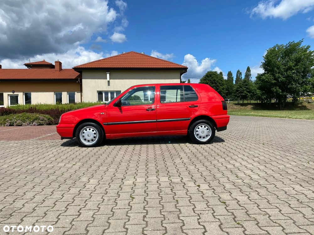 Volkswagen Golf - 12
