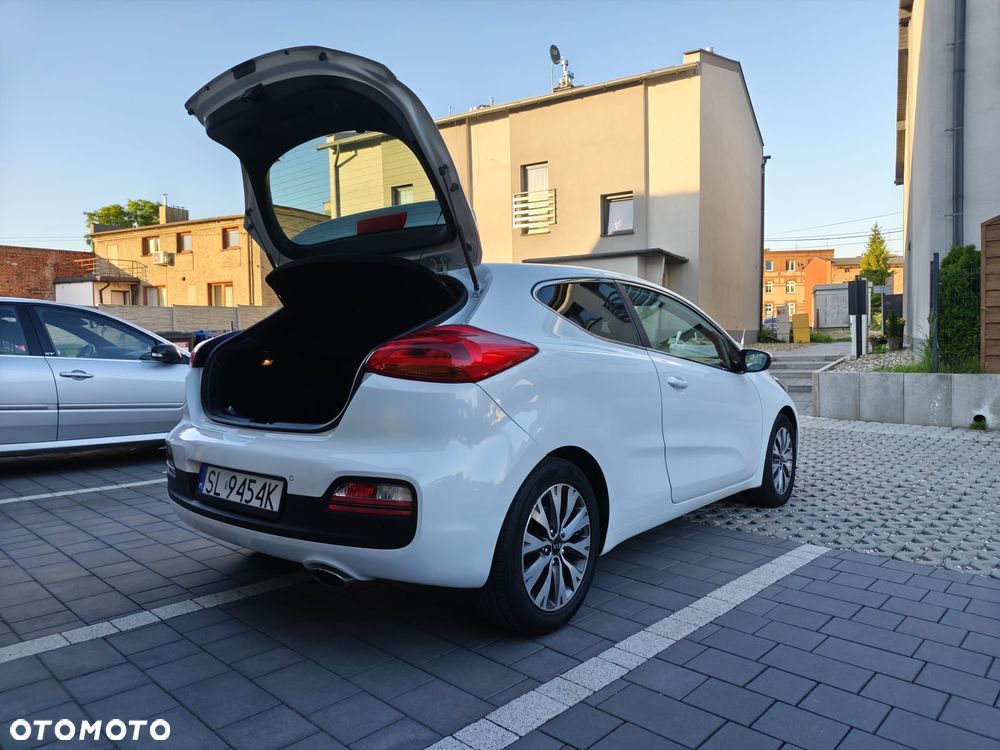 Kia ProCeed 1.6 CRDi ISG Vision - 21