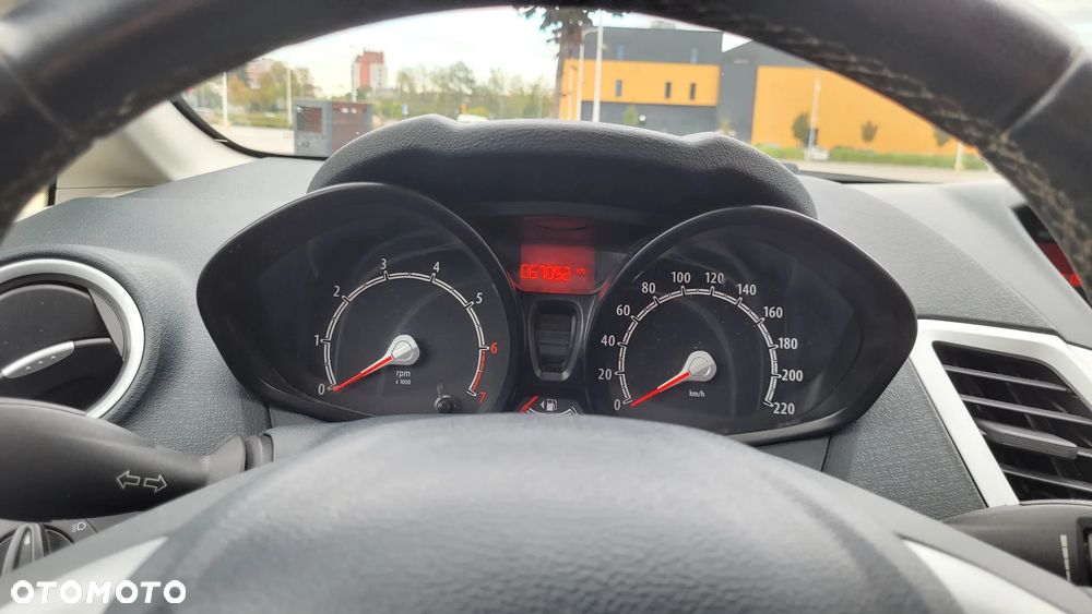 Ford Fiesta - 20