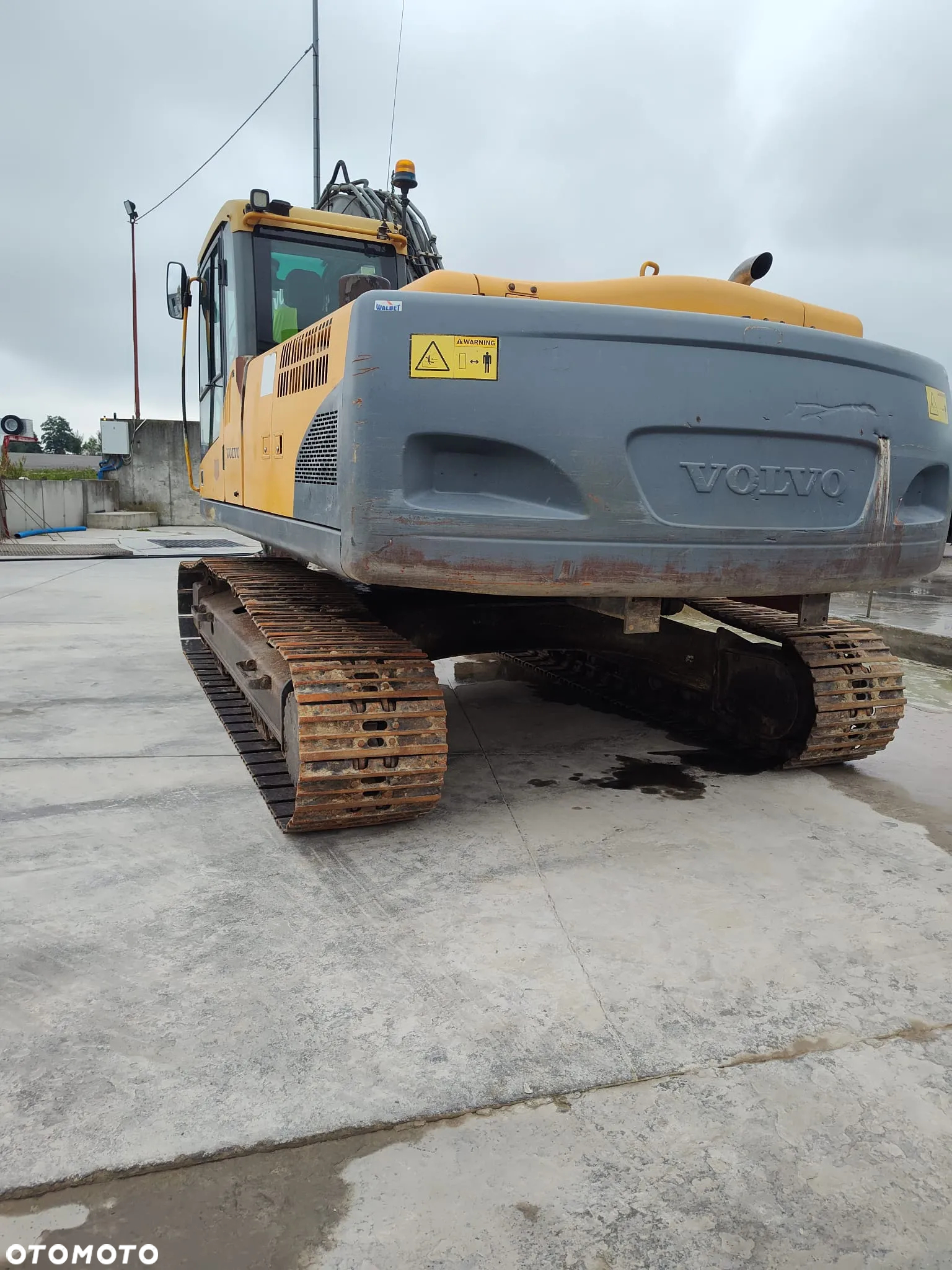 Volvo EC 240CL - 3
