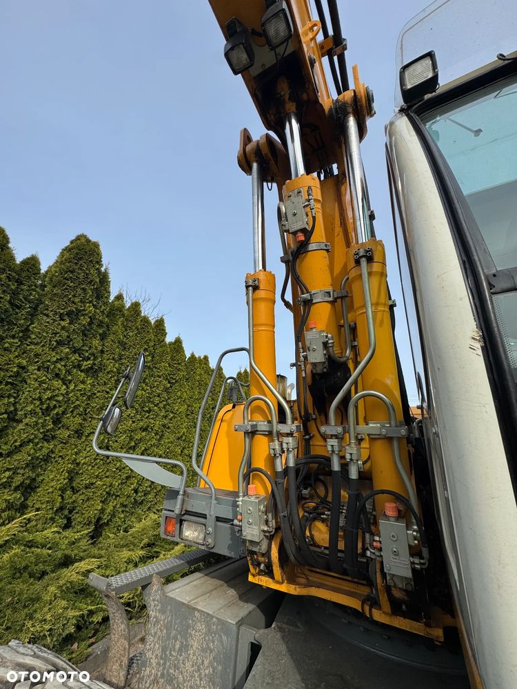 Liebherr 314 Litronic Rotator - 14