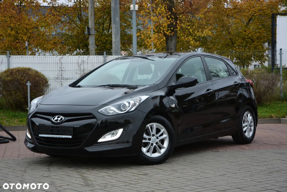 Hyundai i30 1.6 CRDI Fifa World Cup Edition - 1